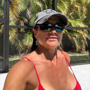 Meet your Posher, Alison